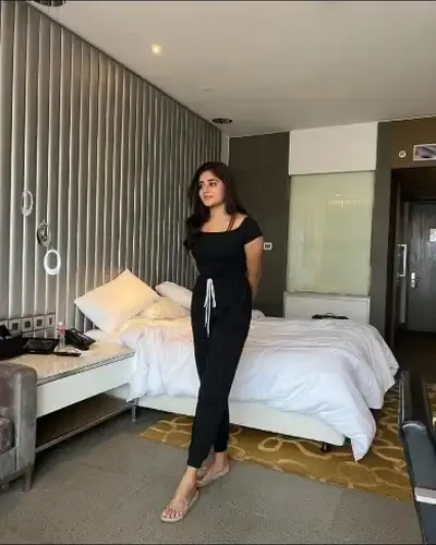 Call Girls Service in Bari